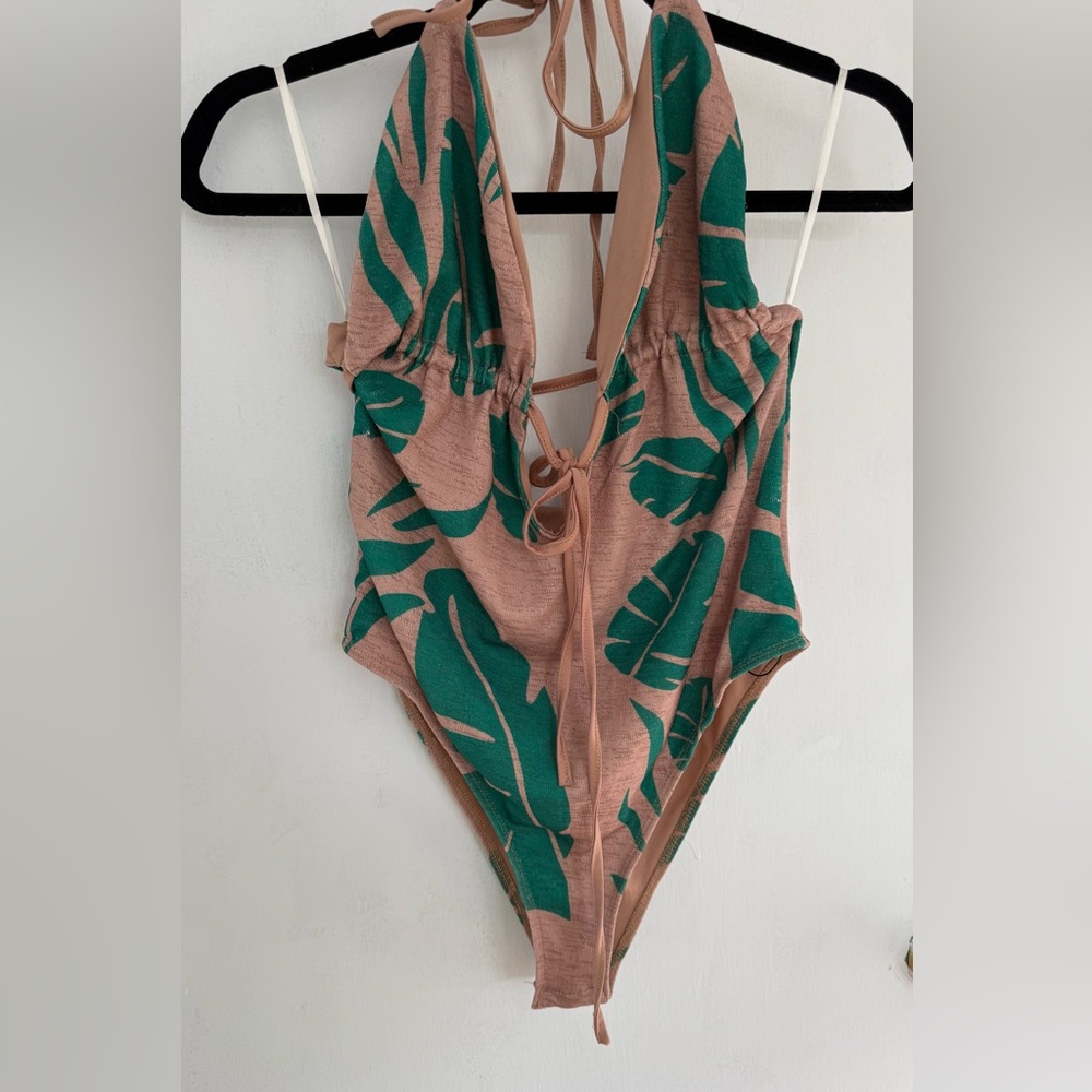 Women's Green Leaf Print Halter One-Piece Swimsuit